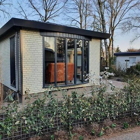 Cozy Chalet For 4 Veluwe 푸텐 외부 사진